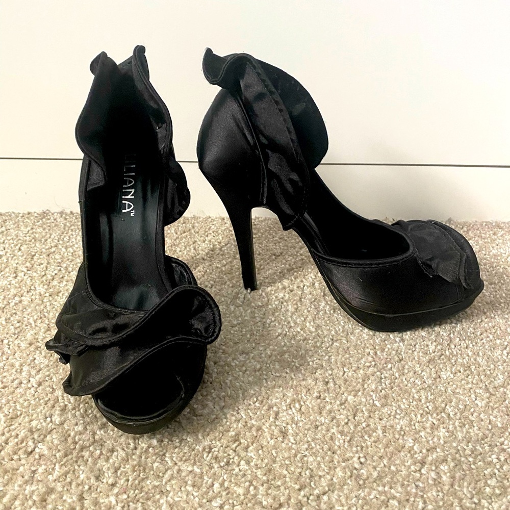 Satin ruffle black high heels